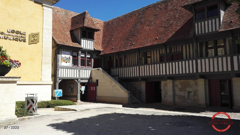 Pont-L-Eveque-2-g Pont-L-Eveque-2-g