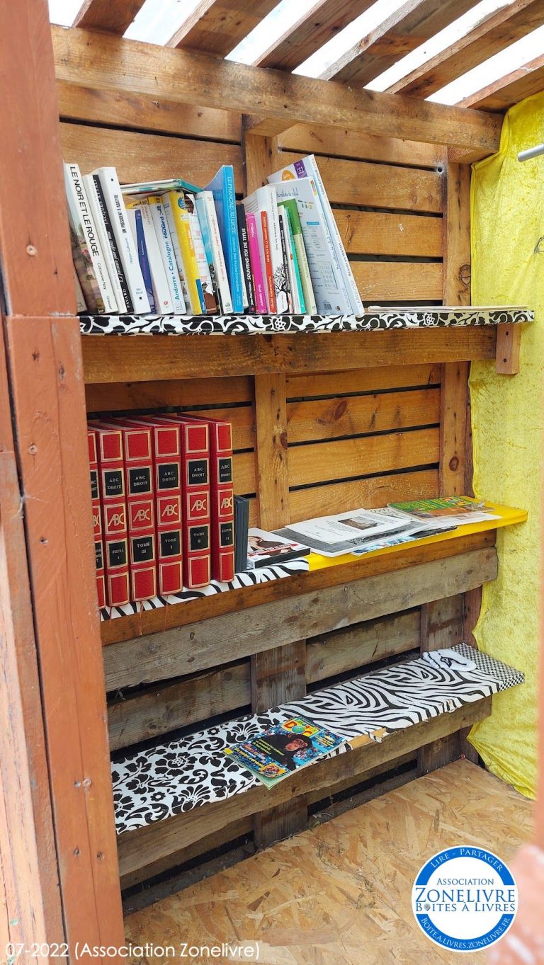 Rives de lYon 2b 768x1363