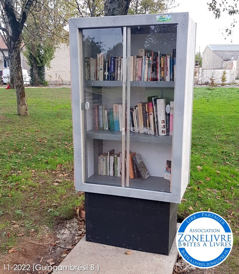 Neuville de Poitou 2b 768x881